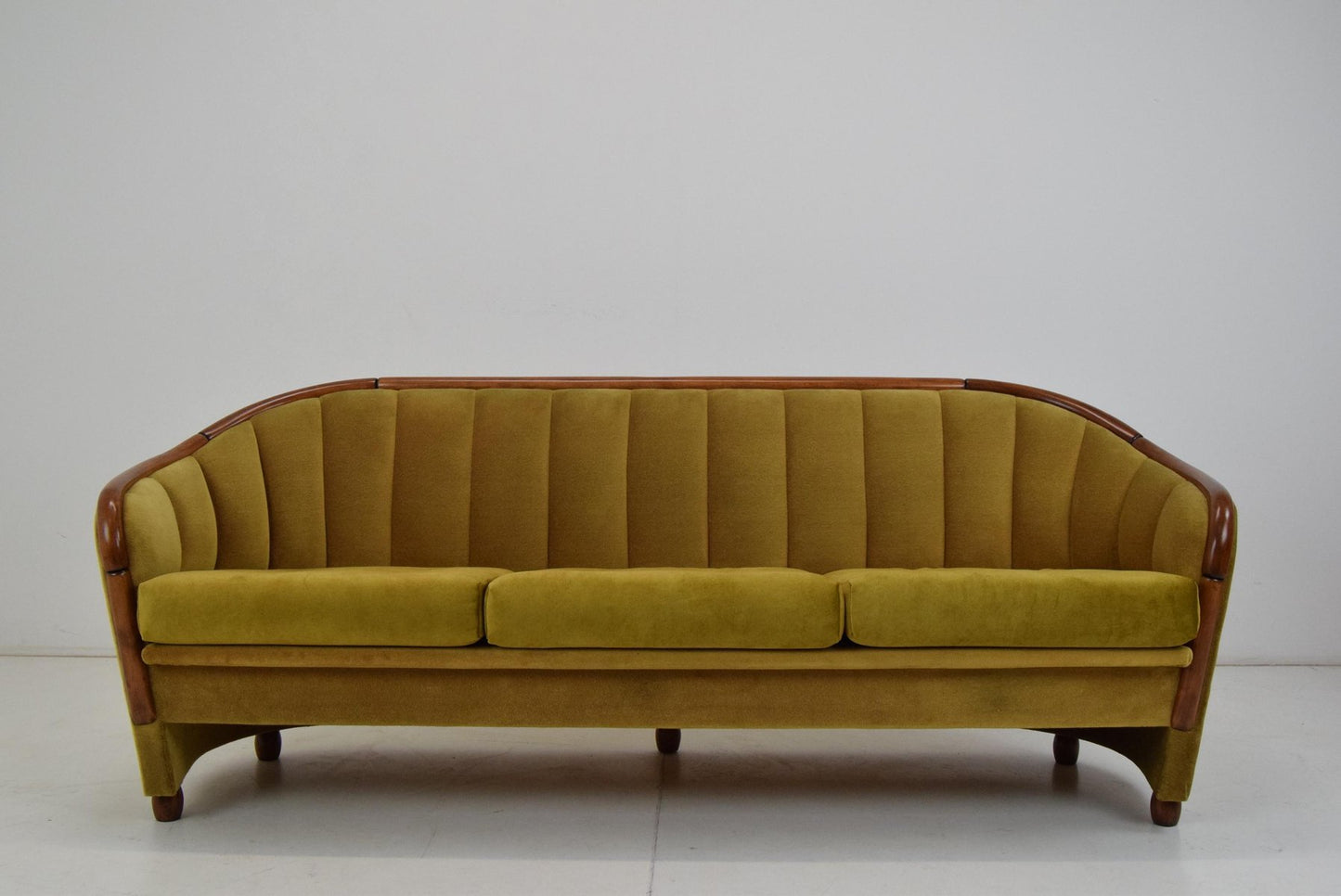 Mid-Century Three-Seat Sofa in the Style of Gio Ponti, 1950s