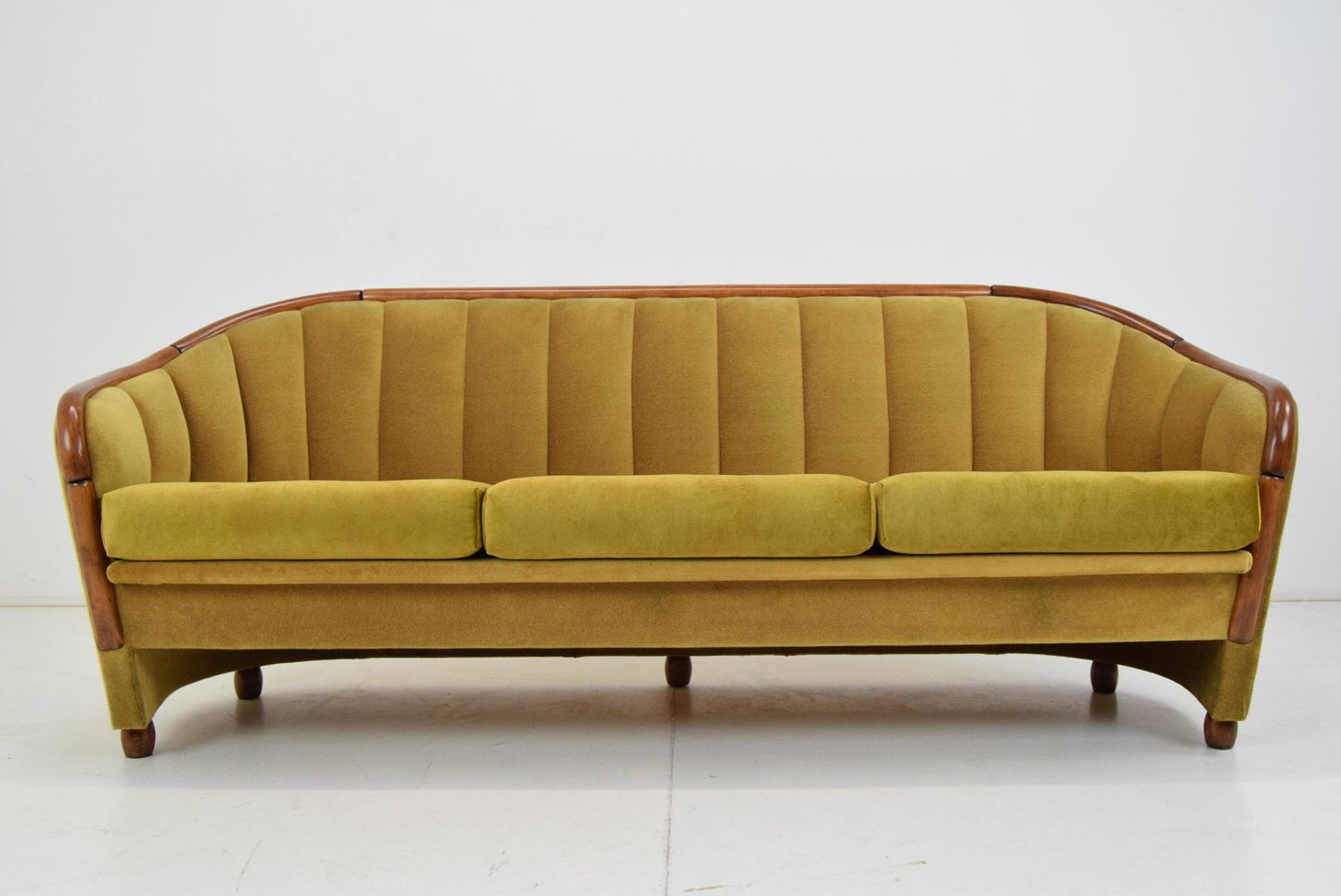 Mid-Century Three-Seat Sofa in the Style of Gio Ponti, 1950s