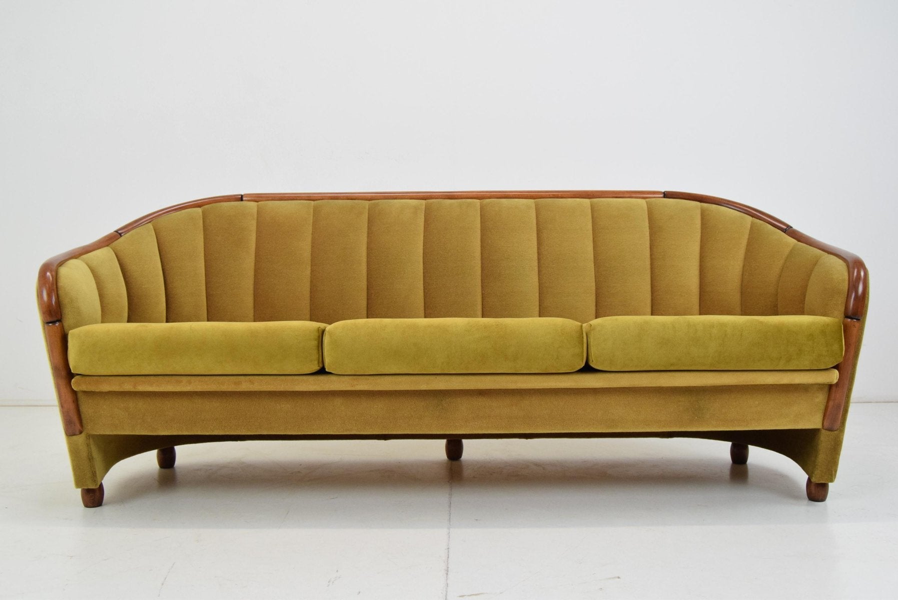 Mid-Century Three-Seat Sofa in the Style of Gio Ponti, 1950s