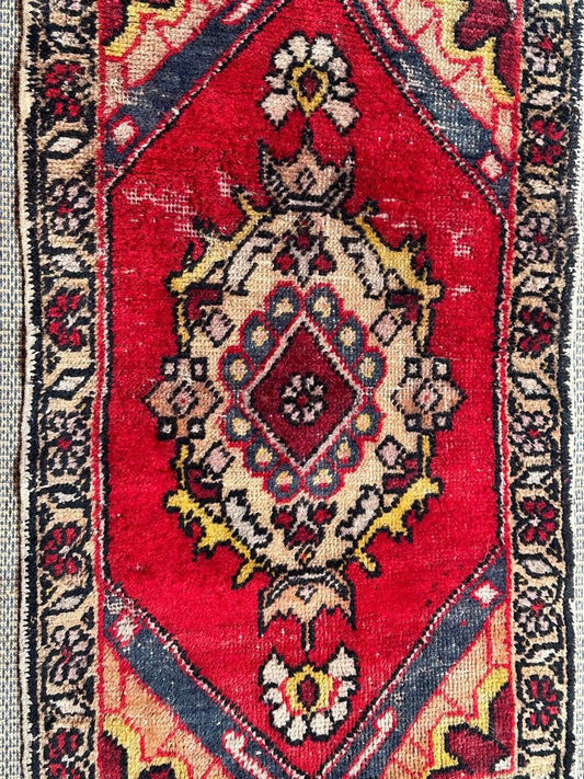 Mid-Century Turkish Rug from Bobyrugs, 1930s