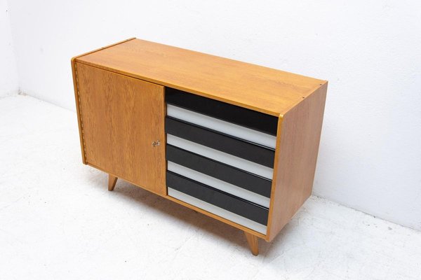 Mid-Century U-458 Chest of Drawers by Jiri Jiroutek, 1960s-HXT-884112