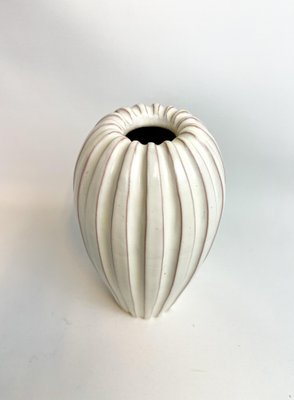 Mid-Century Vase by Vicke Lindstrand, 1940s-UYK-842937