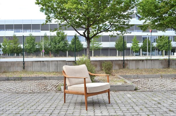 Mid-Century Walnut Easy Chair from Knoll Antimott-UF-1356790