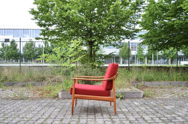 Mid-Century Walnut Easy Chair from Knoll Antimott-UF-1304392