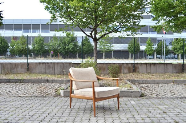 Mid-Century Walnut Easy Chair from Knoll Antimott-UF-1356790