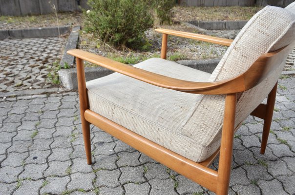 Mid-Century Walnut Easy Chair from Knoll Antimott-UF-1356790