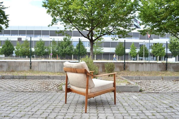 Mid-Century Walnut Easy Chair from Knoll Antimott-UF-1356790