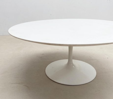 Mid-Century White Metal Tulip Feet Coffee Table by Knoll-FGA-1308796