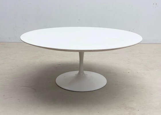 Mid-Century White Metal Tulip Feet Coffee Table by Knoll-FGA-1308796