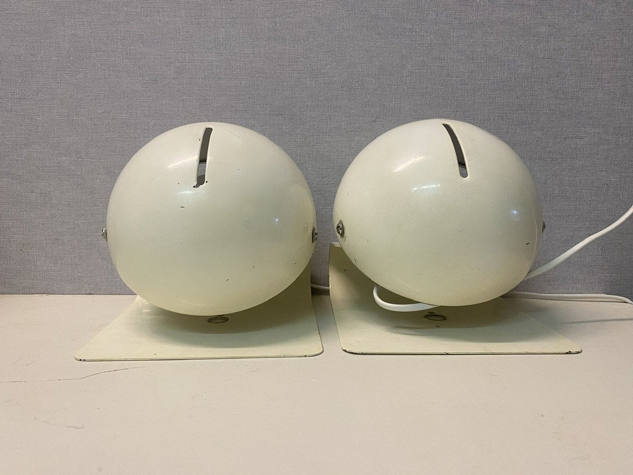 Mid-Century White Model Bugia Wall Lamps by Giuseppe Cormio for Guzzini, 1970s, Set of 2