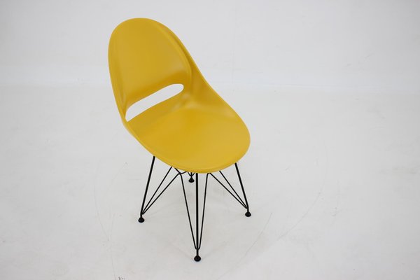 Mid-Century Yellow Fiberglass Dining Chairs by M. Navratil, 1960s, Set of 4-TZ-1232010