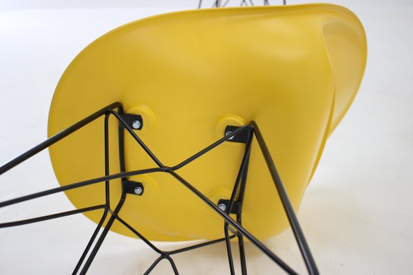 Mid-Century Yellow Fiberglass Dining Chairs by M. Navratil, 1960s, Set of 4-TZ-1232010