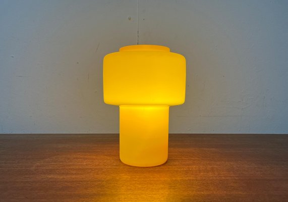 Mid-Century Yellow Glass Model 120 Table Lamp by Uno & Östen Kristiansson for Luxus, Vittsjö, Sweden, 1950s-UAH-1731887