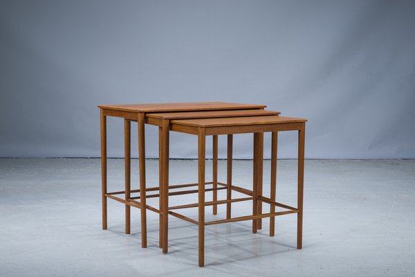 Mid-Cenury Teak Nesting Tables by Kai Winding for Poul Jeppesens, 1960s, Set of 3-ZZH-1404845