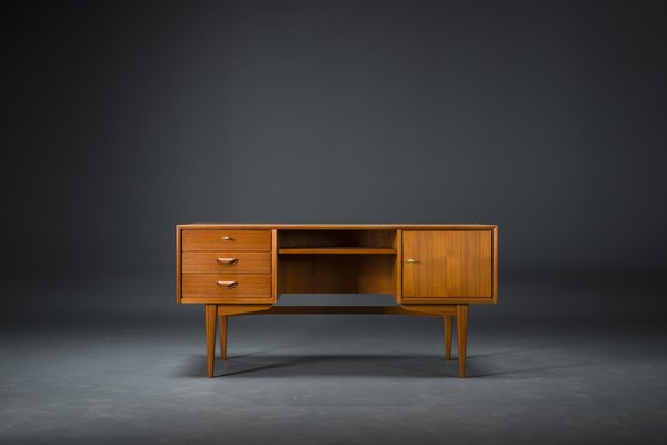 Mid-Cenutry Teak Desk, 1960s-ZZH-1705307