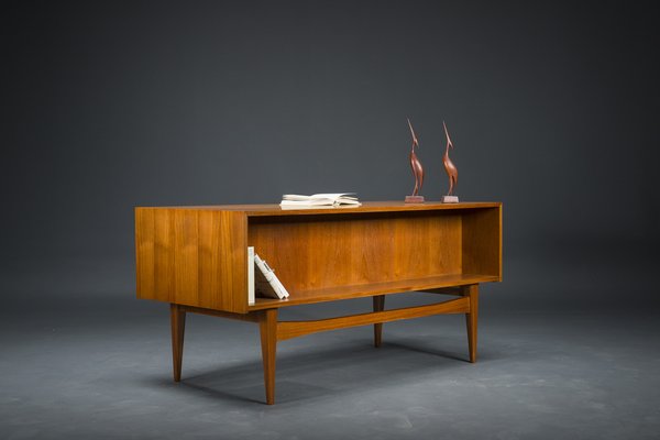 Mid-Cenutry Teak Desk, 1960s-ZZH-1705307