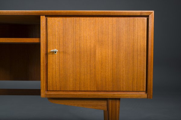 Mid-Cenutry Teak Desk, 1960s-ZZH-1705307