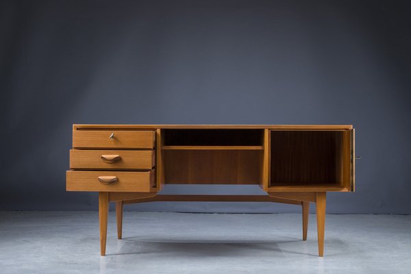 Mid-Cenutry Teak Desk, Denmark, 1960s-ZZH-1187878