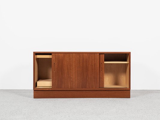 Midcentury Danish Sideboard in Teak from Hundevad, 1960s-MF-2041499