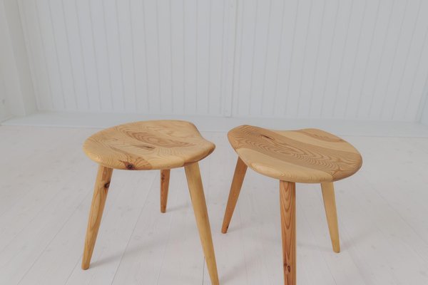 Midcentury Modern Sculptural Stools in Pine by Norsk Husflid, 1960s, Set of 2-UYK-1807449