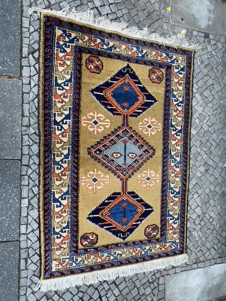 Middle Eastern Hand-Knotted Rug