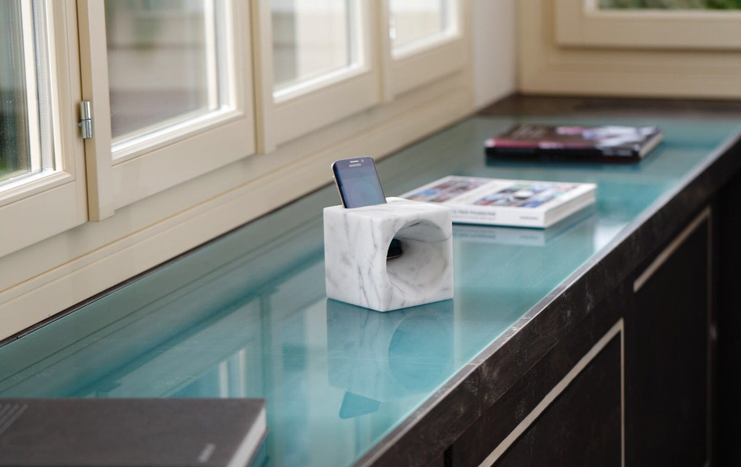 Miki Smartphone Sound Amplifier by Stefano Pasotti for StoneLab Design