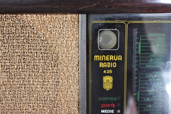 Minerva 425 Walnut Burl Radio, 1941-KNM-1374874