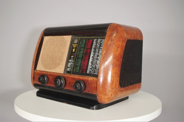 Minerva 425 Walnut Burl Radio, 1941-KNM-1374874