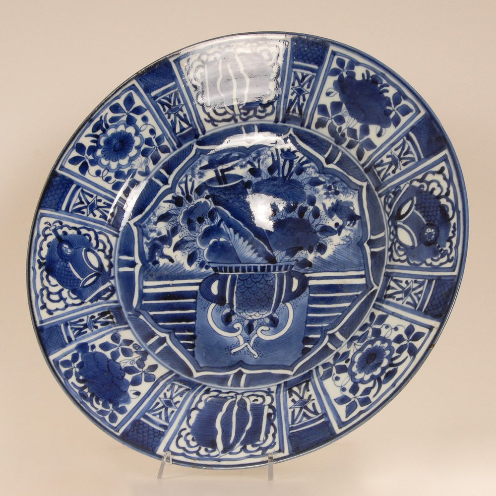 Ming Edo Arita Dish in Blue and White Porcelain, 1680s