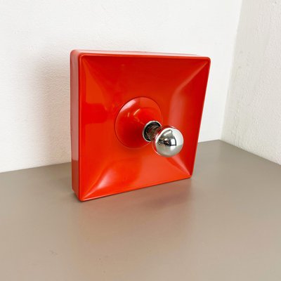 Minimalist Pop Art Red Orange Metal Wall Light from Sölken Lights, Germany, 1970s-QZ-1111601