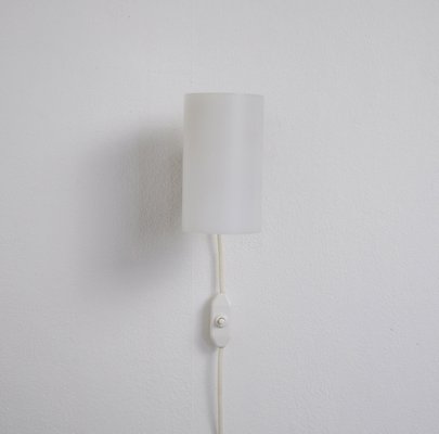 Minimalistic Wall Lamp Designed by Uno & Östen Kristiansson for Luxus, 1960s-HPQ-1403166