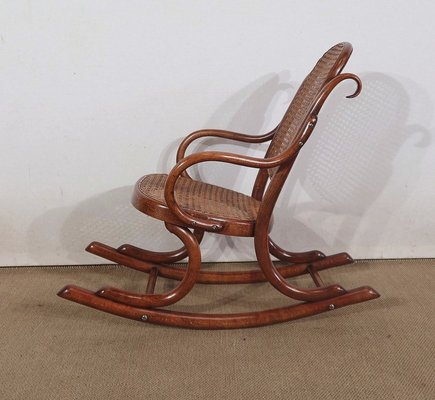 Model 12331 Childrens Rocking Chair in Beech by Michael Thonet for Thonet, 1910s-RVK-1424526