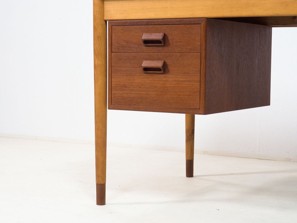 Model 130 Desk in Teak and Beech by Børge Mogensen for Søborg Møbelfabrik