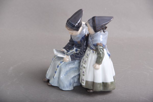 Model 1395 Amager Maids from Royal Copenhagen-DQ-1180214