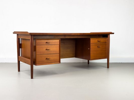 Model 207 Desk in Teak by Arne Vodder for Sibast, 1960s-QEQ-2035954