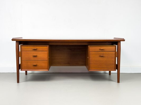 Model 207 Desk in Teak by Arne Vodder for Sibast, 1960s-QEQ-2035954