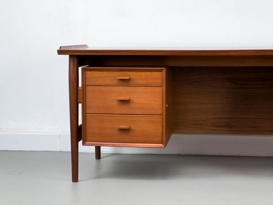 Model 207 Desk in Teak by Arne Vodder for Sibast, 1960s-QEQ-2035954