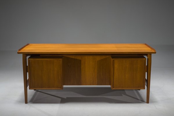 Model 207 Desk in Teak by Arne Vodder for Sibast, 1960s-ZZH-2023738