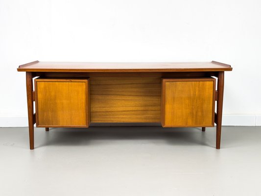 Model 207 Desk in Teak by Arne Vodder for Sibast, 1960s-QEQ-2035954