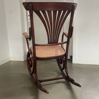 Model 221 Rocking Chair from Thonet, Austria, Early 20th Century-IVH-1817724