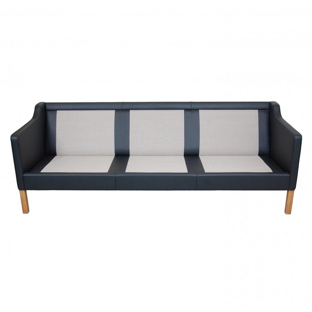 Model 2213 3-Seater Sofa in Leather by Børge Mogensen for Fredericia