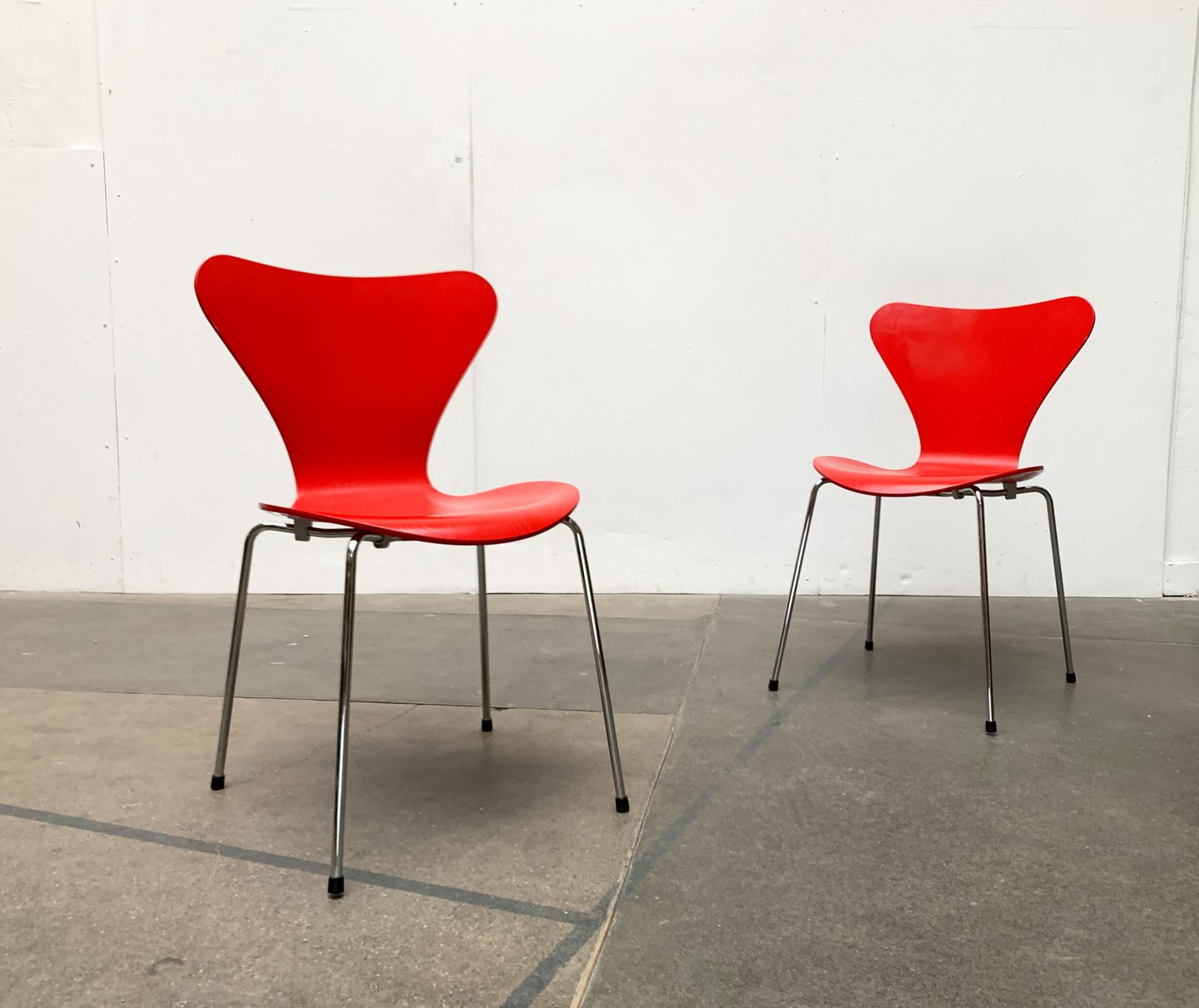 Model 3107 Chairs by Arne Jacobsen for Fritz Hansen, Denmark, 1997, Set of 2