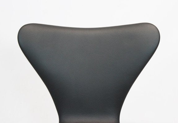 Model 3107 Dining Chair in Black Leather by Arne Jacobsen for Fritz Hansen, 1980s-UY-570021