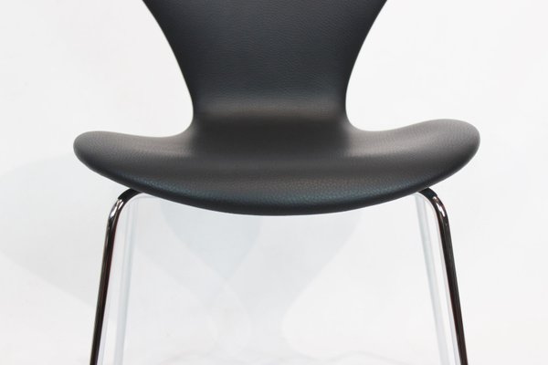 Model 3107 Dining Chair in Black Leather by Arne Jacobsen for Fritz Hansen, 1980s-UY-570021