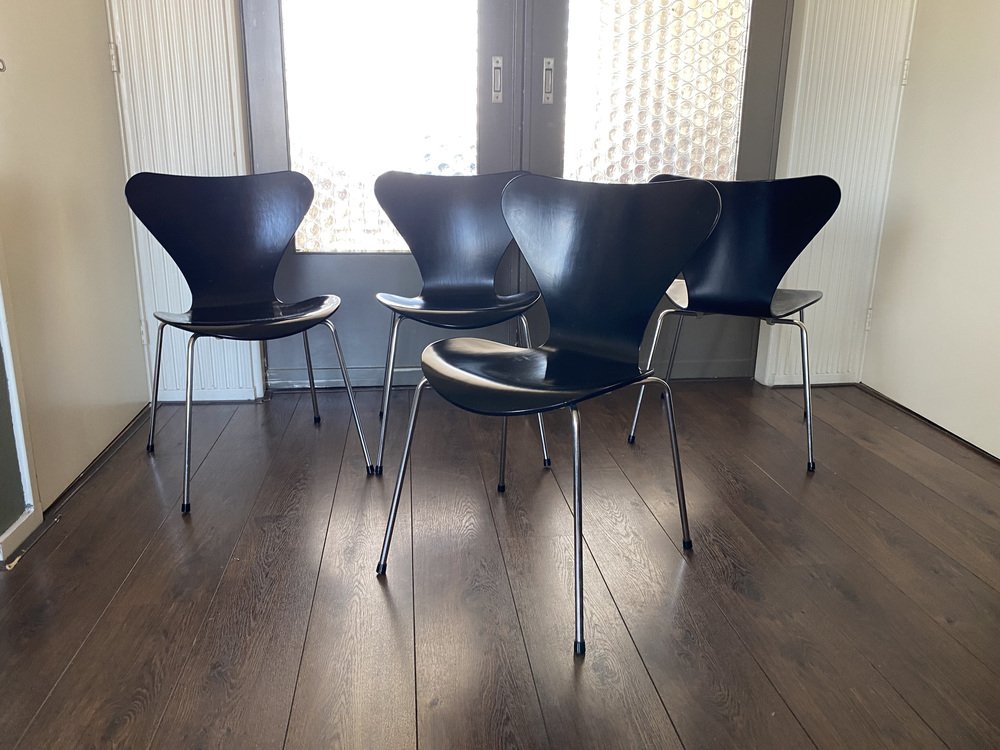 Model 3107 Dining Chairs by Arne Jacobsen for Fritz Hansen, 1988, Set of 4