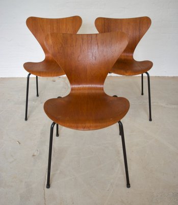 Model 3107 Dining Chairs in Teak by Arne Jacobsen for Fritz Hansen, Set of 3-UAY-1775413