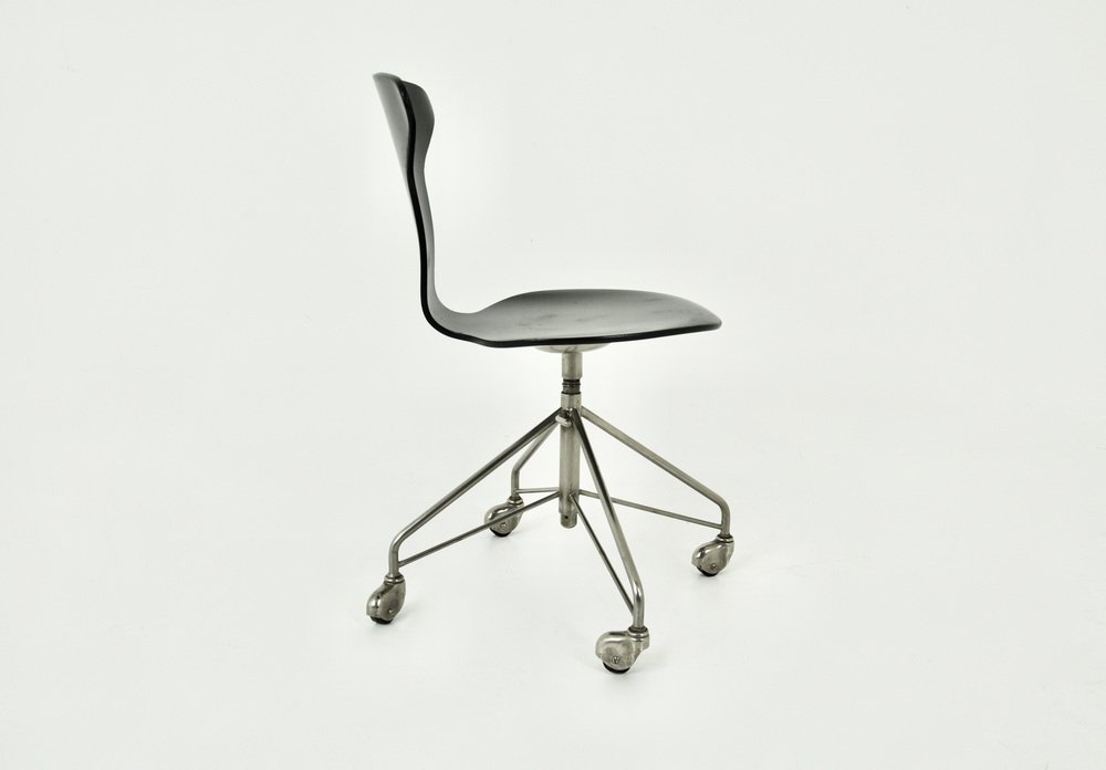 Model 3117 Chair by Arne Jacobsen for Fritz Hansen, 1950s