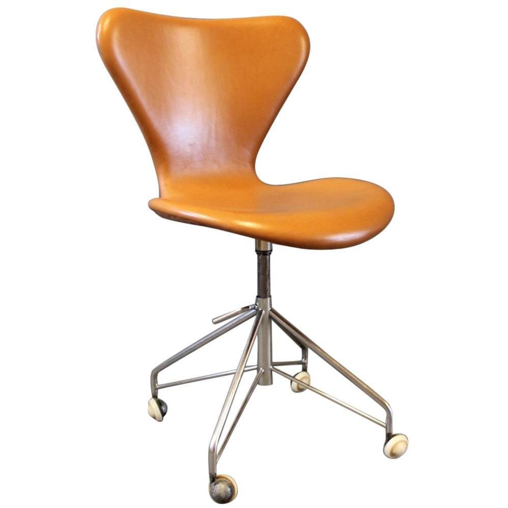 Model 3117 Seven Office Chair by Arne Jacobsen and Fritz Hansen, 1950s