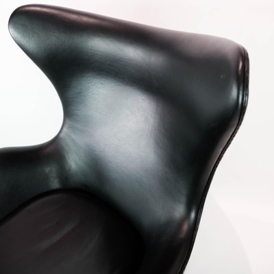 Model 3316 The Egg Chair by Arne Jacobsen and Fritz Hansen, 2001-UY-999255