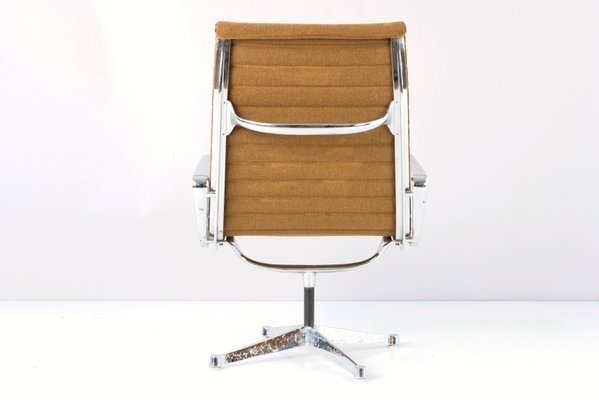 Model 682 Swivel Armchair by Charles & Ray Eames for Herman Miller, 1958-LOB-848130